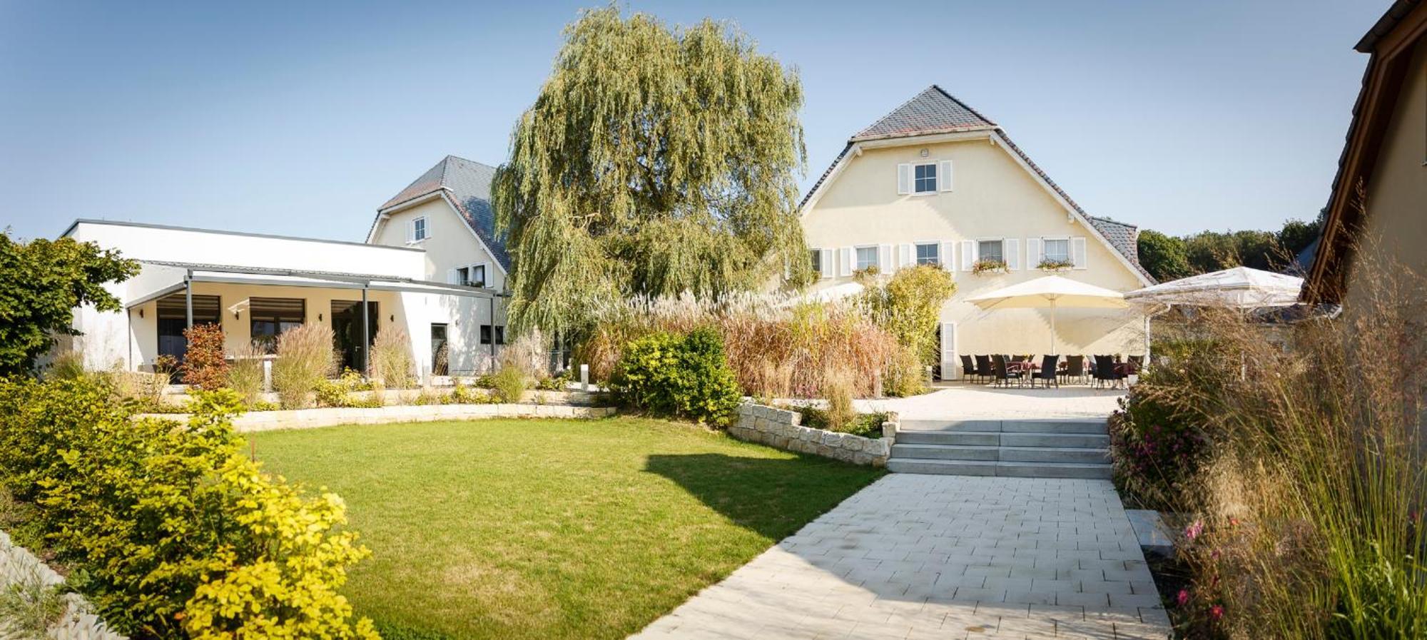 Ringhotel Landhaus Nicolai "Hotel Garni" Lohmen  Eksteriør bilde